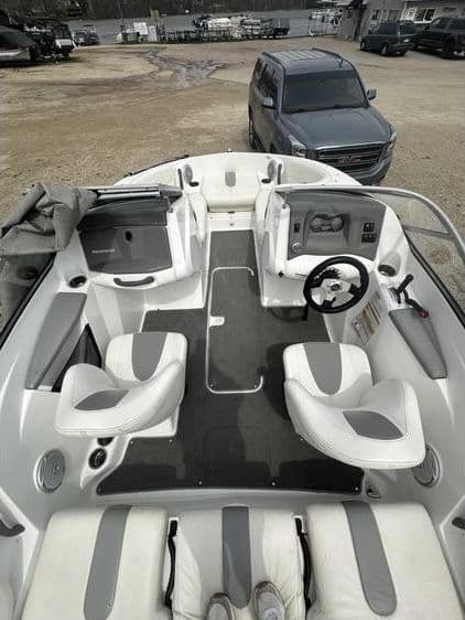 2009 Sea-Doo CHALLENGER 180S - Image 6