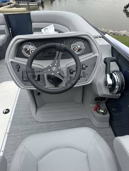 2025 FLAGSHIP E20CU - Image 9