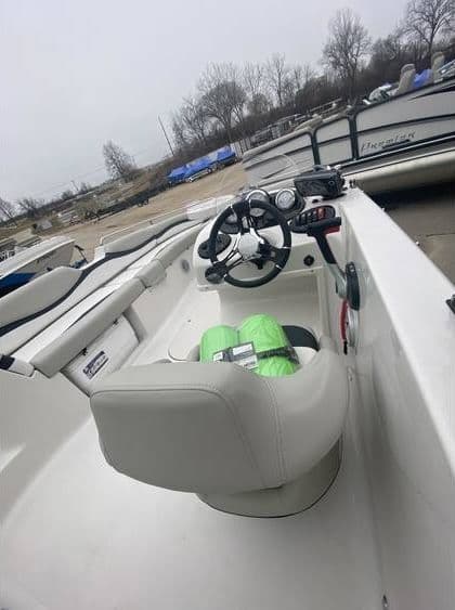 2022 Starcraft 1915 LIMITED - Image 6