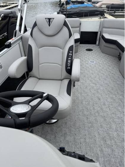 2025 Trifecta 22 RF LE - Image 11