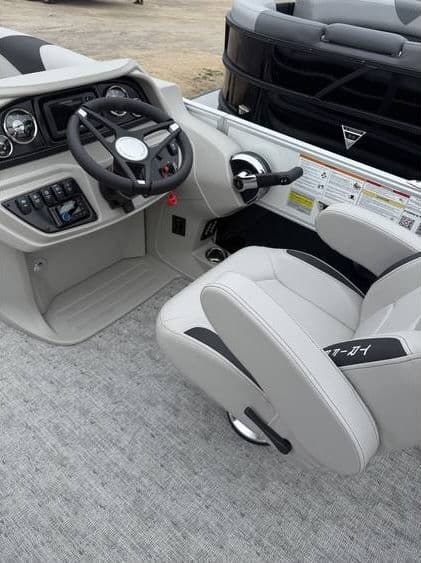 2025 Trifecta 22 RF LE - Image 9