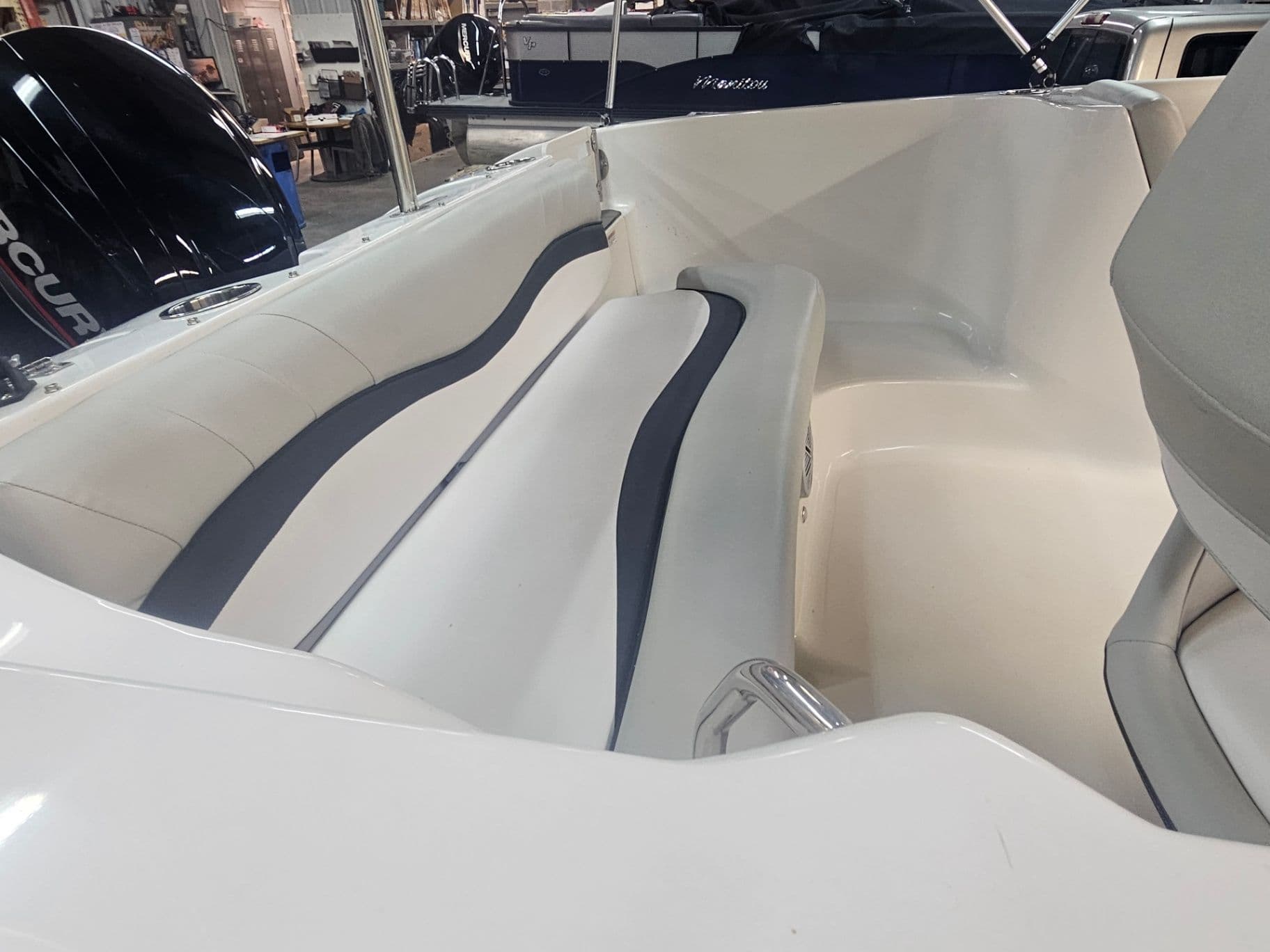 2022 Starcraft 1915 LIMITED - Image 13