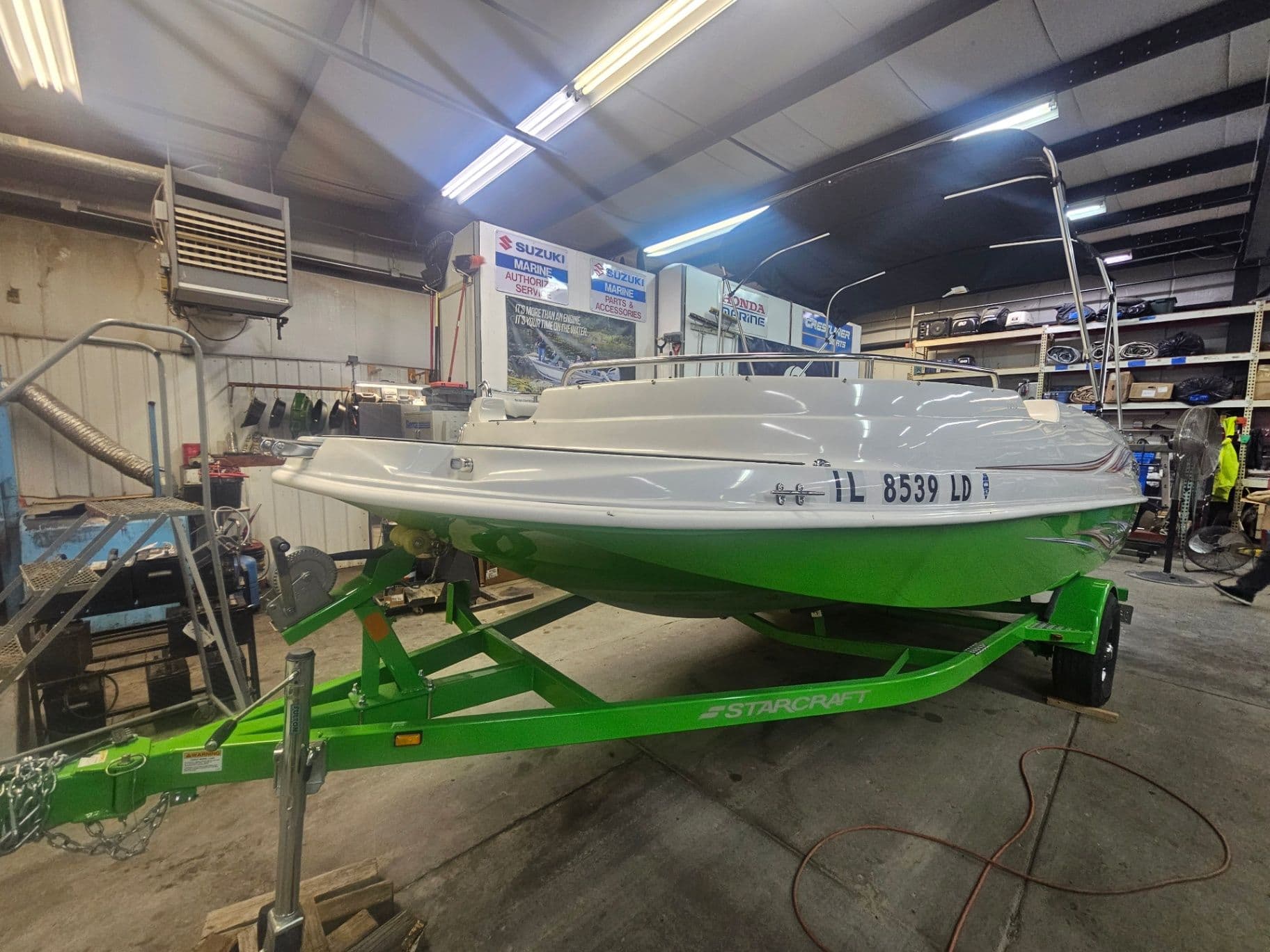 2022 Starcraft 1915 LIMITED - Image 18