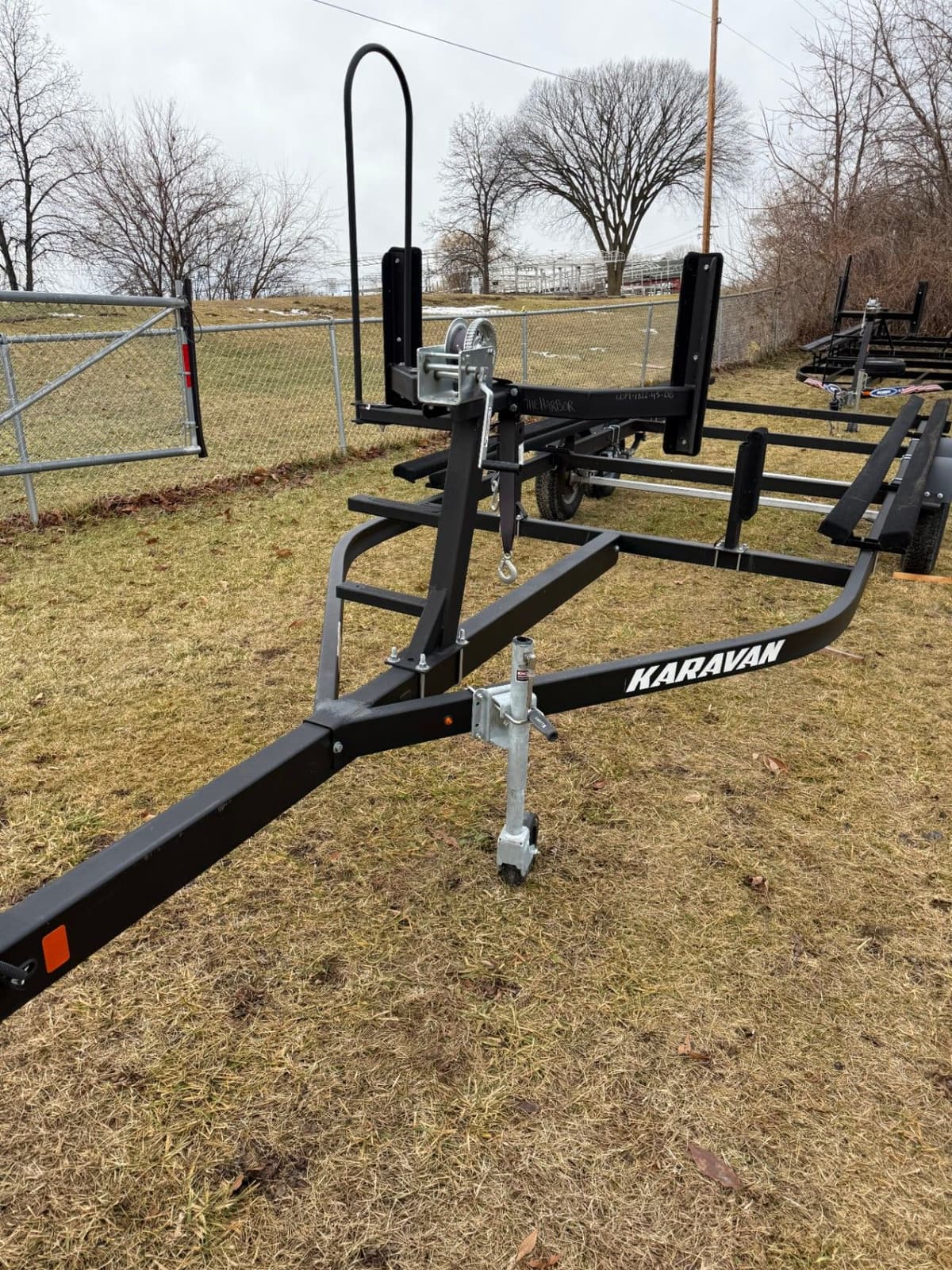 2022 KARAVAN 1822-DB-45 - Image 1